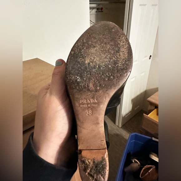 Asymmetrical Black Prada Wedges - Picture 6 of 6